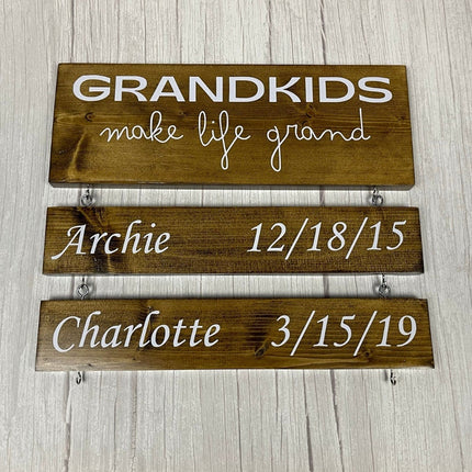 Custom Christmas Gift For Grandparent Sign with Grandkids' Names & Birthdates, Grandkids Make Life Grand Wood Sign, Personalized Gift Mom